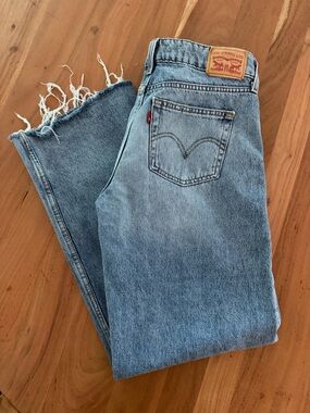 Levi’s Superlow - size 28